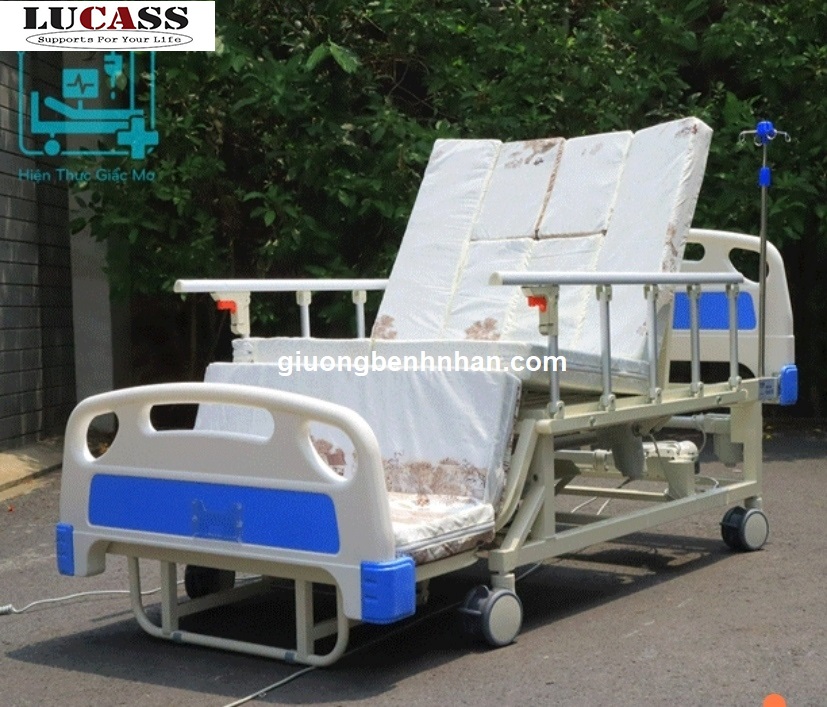 Chăm sóc người bị tai biến cần có những thiết bị y tế nào? Vai trò của giường bệnh đối với sức khỏe người bệnh
